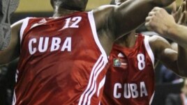 Jugadores del equipo cubano de baloncesto masculino.
