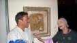 ARCHIVO. Alicia Alonso agradece a Bejarano, una obra dedicada a ella.           