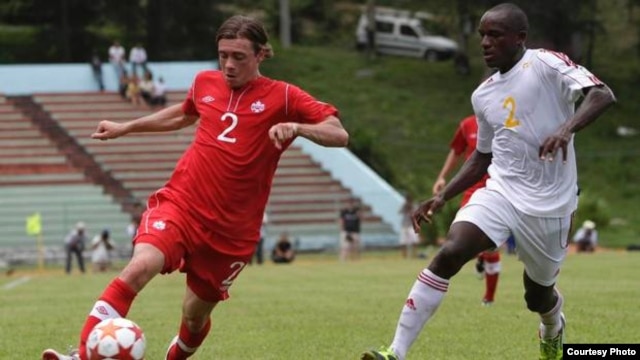 En junio, Cuba y Canadá disputaron un partido clasificatorio en el "Pedro Marrero" de La Habana. En Toronto, Cuba se quedó con 10 hombres y sin banco.