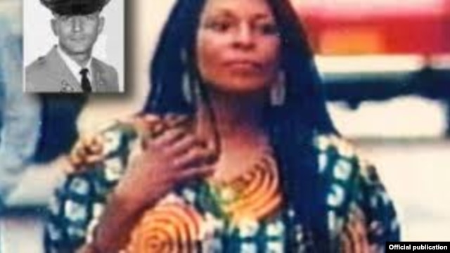 La líder del nombrado Ejército de Liberación Negro Joanne Chesimard.