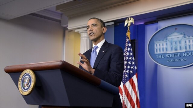 El presidente de Estados Unidos, Barack Obama, habla sobre el Huracán Sandy en una rueda de prensa convocada en la Casa Blanca, en Washington, EE.UU. 