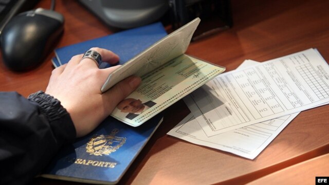 Pasaportes cubanos 