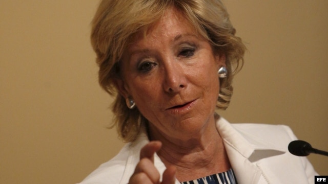 El acto fue convocado por el PP en un distrito de Madrid para reconocer la labor de Esperanza Aguirre.