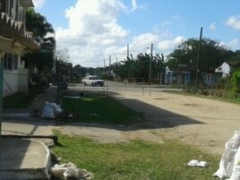 Vigilancia policial impide la llegada de personas a la casa donde reside Antúnez