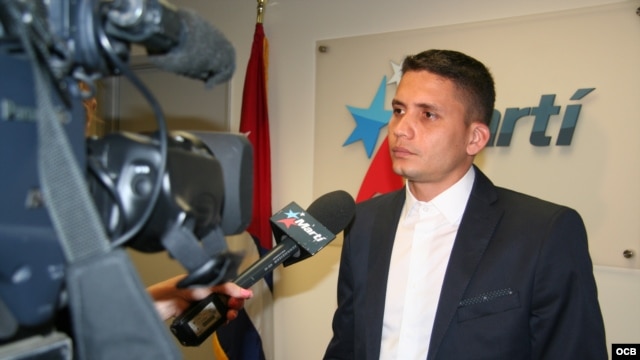 Eliecer Ávila, entrevistado en TV Martí.