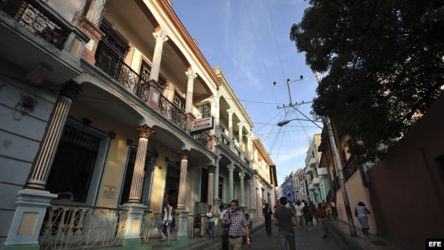La calle Enramada en el centro de Santiago de Cuba. 