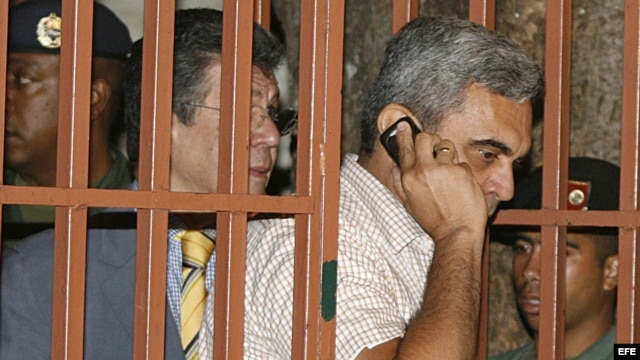   El ex ministro de Defensa de Venezuela y general en retiro Raúl Isaías Baduel tras ser imputado por parte de la Fiscalía Militar 