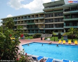 Hotel Zaza. Peloteros del equipo Granma hospedados aquí sufrieron diarreas agudas.