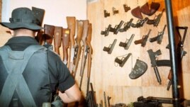 ARMAMENTO INCAUTADO EN UN REDUCTO DE NARCOS 