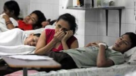 Miles de cubanos infectados de dengue o cólera requieren hospitalización.