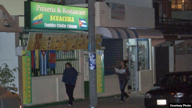 El restaurante EcuaCuba, punto de reunión de los cubanos en la avenida Florida de Quito.