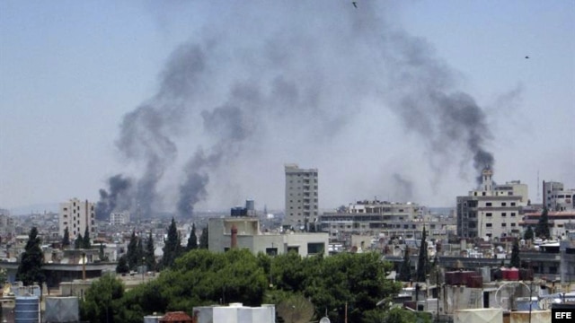Siria - El ejército sigue bombardeando zonas residenciales y según obervadores de ONU ha usado a niños como escudos humanos.