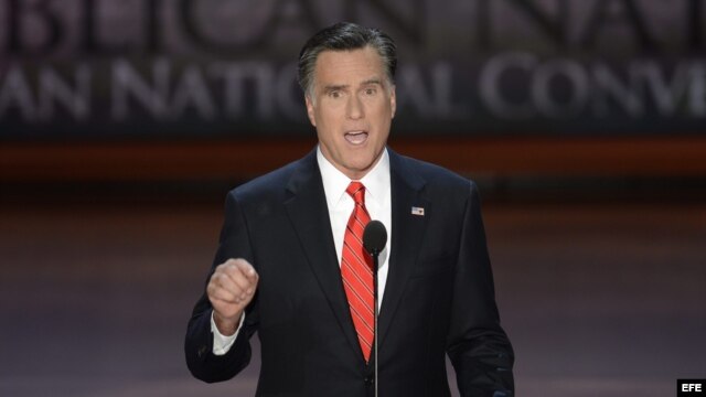 Mitt Romney pronuncia su discurso en la Convención de Tampa, Florida. 