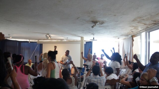 Reporta Cuba Foro DyL aprueba Ley de Amnistía Foto Angel Moya