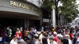 Vista del exterior del Palacio de Justicia de Caracas, durante causa contra la magistrada venezolana María Lourdes Afiuni.