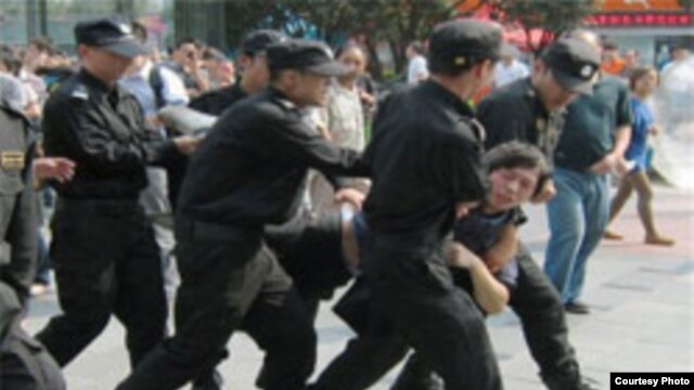 Arrestos en China