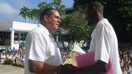 Graduación de médicos extranjeros en Cuba
