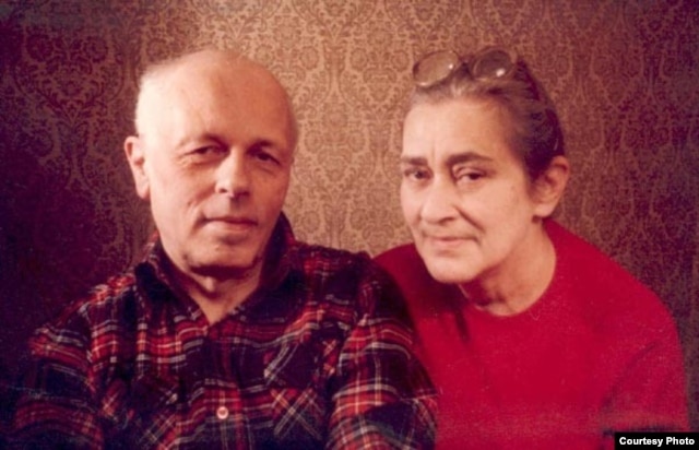 Andrei D. Sajarov y Elenna G. Bonner