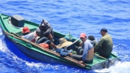 Archivo: Imagen de balseros rescatados.