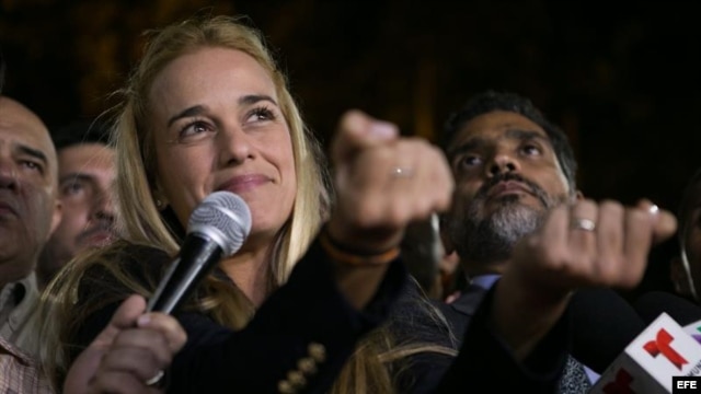  La esposa del dirigente opositor venezolano Leopoldo López, Lilian Tintori.