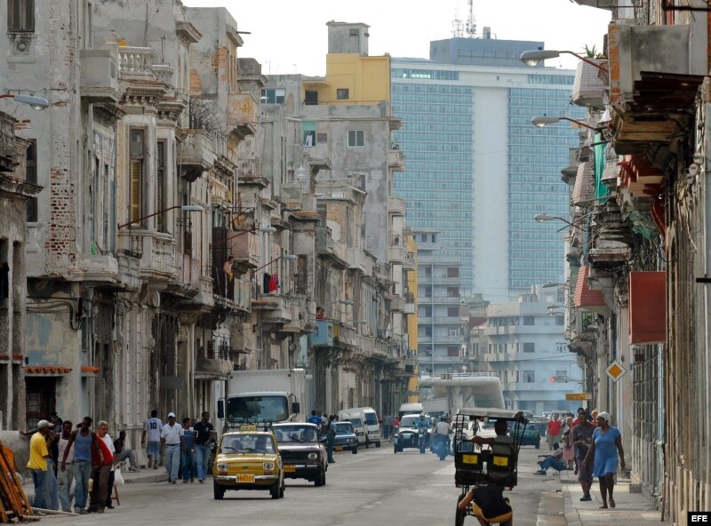 Vista del viejo y populoso barrio de Centro Habana 