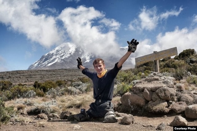 Sacha D'Jamoos en el Kilimanjaro