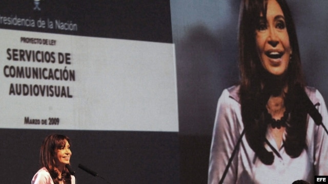 Fotografía de archivo de la presidenta argentina, Cristina Fernández de Kirchner, en el Teatro Argentino, de La Plata. 