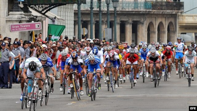 Fotografía de archivo. Vuelta ciclística a Cuba.