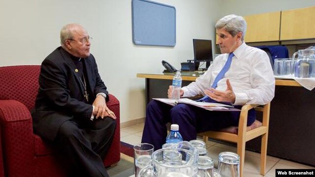 John Kerry se reunió con el cardenal Ortega en la sede diplomática estadounidense.