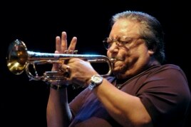 Arturo Sandoval, durante el XI Festival Internacional de Jazz de San Javier, Murcia, en 2008.