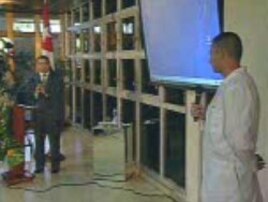 Conferencia de prensa del Dr. Báez en el MINREX.