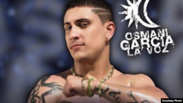 El músico cubano Osmany García, en una de las portadas de sus discos