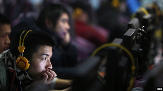 La información robada por piratas informáticos chinos incluye datos corporativos y los correos electrónicos de ejecutivos estadounidenses.
