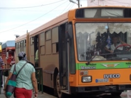Reporta Cuba Foto Bárbara Fernández transporte público en San Antonio de los Baños
