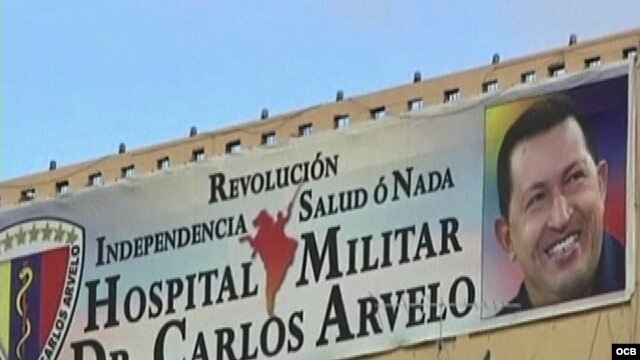 Fachada del Hospital Militar donde se encuentra Chávez
