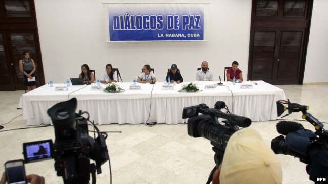 Diálogos de paz entre el Gobierno colombiano y las FARC.