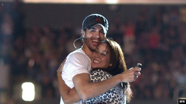 Enrique Iglesias y Jenifer Lopez  en Los Angeles