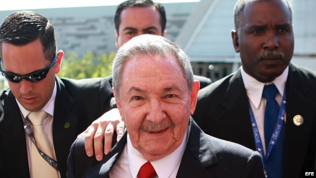 Raúl Castro en la Cumbre de la Comunidad de Estados Latinoamericanos y Caribeños (Celac), en Santiago de Chile. 