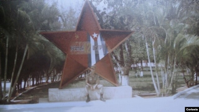Soldado soviético en el Centro de Instrucción Número 12 en La Habana