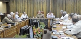 Guayaberas y charreteras: En junio de 2014, de los 25 miembros del Consejo de Ministros de Cuba, 10 eran militares.