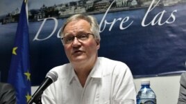 El director general para América del Servicio Europeo de Acción Exterior, Christian Leffler, ofrece una rueda de prensa en La Habana, al concluir la tercera ronda de negociaciones.