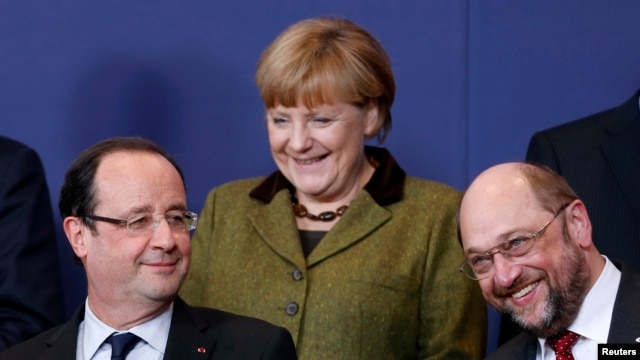 Francois Hollande, Angela Merkel y el presidente del Parlamento Europeo, Martin Schulz
