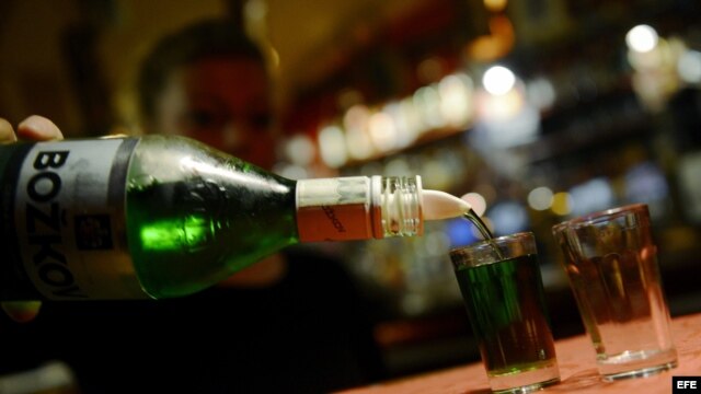 717C1FF0-252C-487F-8EB3-F4B74672D72B_w64