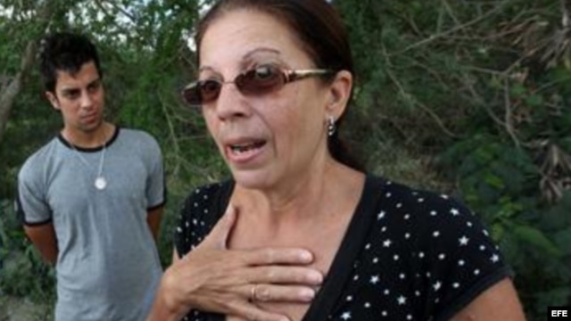 Ofelia Acevedo insiste en tener informes que indican que otro carro perseguía al de los disidentes en el momento de la colisión.