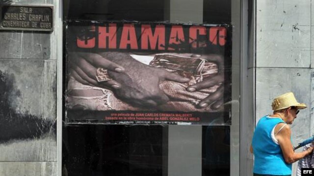 Vista del cartel promocional de "Chamaco", del cineasta cubano Juan Carlos Cremata, en La Habana (Cuba). 