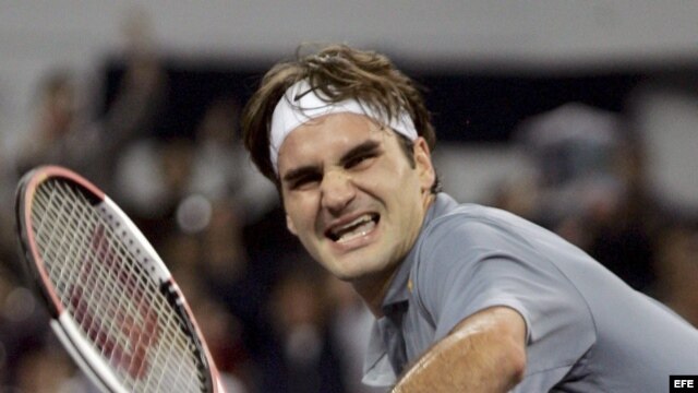 Fotografía de archivo del tenista suizo Roger Federer. EFE/Michael Reynolds. 
