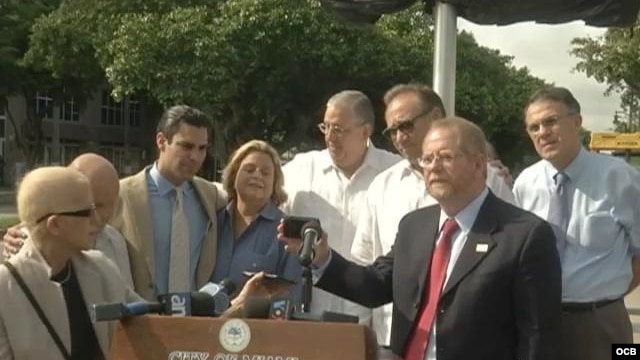 El Dr. Oscar Elías Biscet tiene una calle en Miami con su nombre