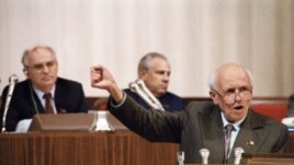 Andrei D. Sajarov, en el Congreso de Diputados de la URSS, en 1989.
