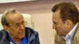 El expresidente del Parlamento cubano, Ricardo Alarcón de Quesada (izq) conversa con Jaime Crombet (der). Foto de archivo