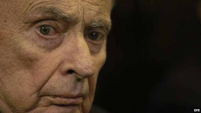 El escritor estadounidense Gore Vidal, que recibió una mención honorífica en el Aula Magna de la Universidad de La Habana. 